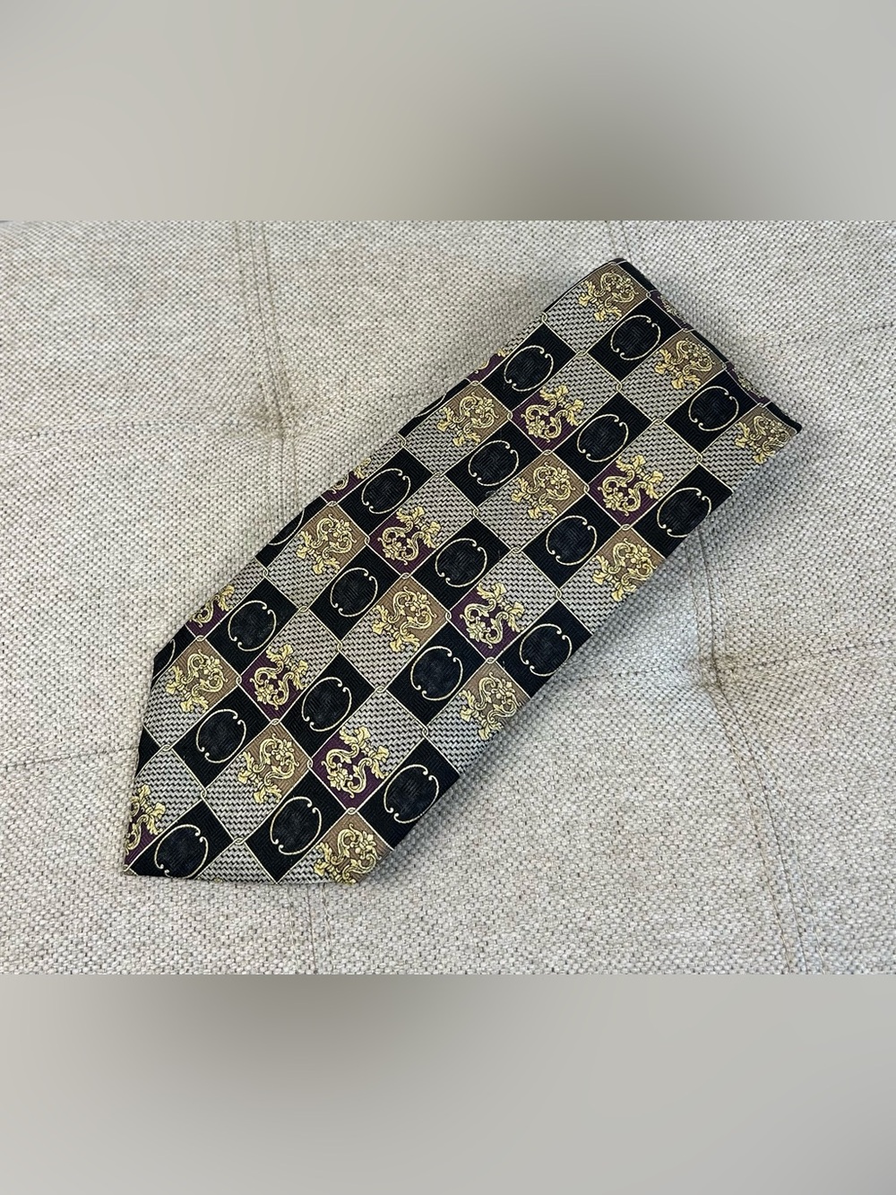 Vintage Christian Dior Monsieur Neck Tie 59”x3.75”Canada 100% Silk Geometric